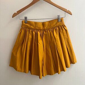 AMUR - High Waisted Pleated Shorts